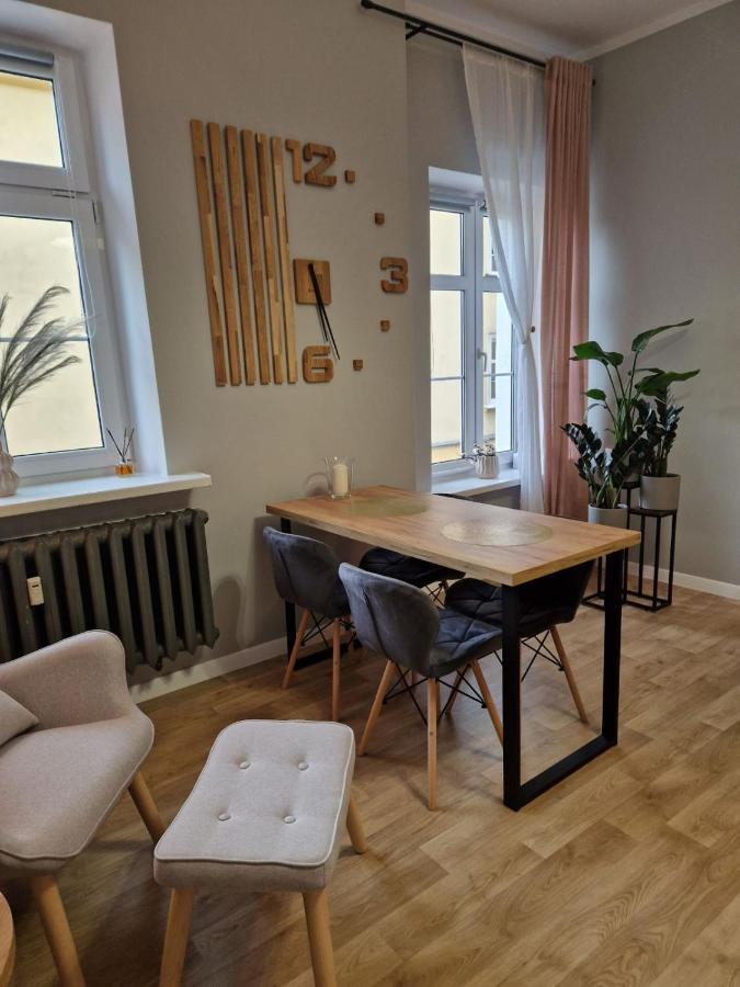 Apartament Ratuszowy Deluxe Jelenia Gora Bagian luar foto